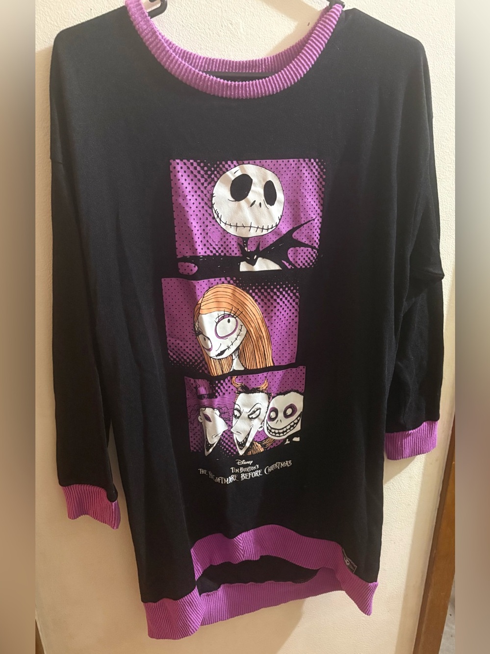Disney women’s size xl The Nightmare Before Christmas nightgown